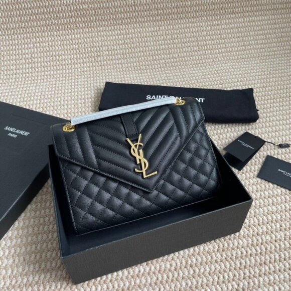 YSL ENVELOPE MEDIUM CHAIN BAG IN SUPPLE MATELASS?? LEATHER - Picture 1 of 7